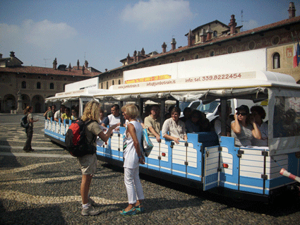 JUMBO TRAIN Affitto, Noleggio trenino, Matrimoni, Manifestazioni, Gite in trenino, Vigevano, Pietrasanta